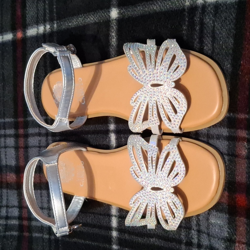 Vince camuto butterflie rinestone sandels